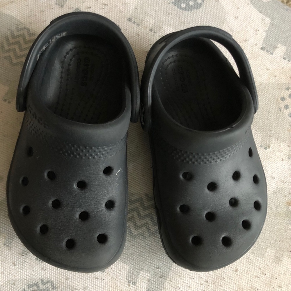 Infant crocs